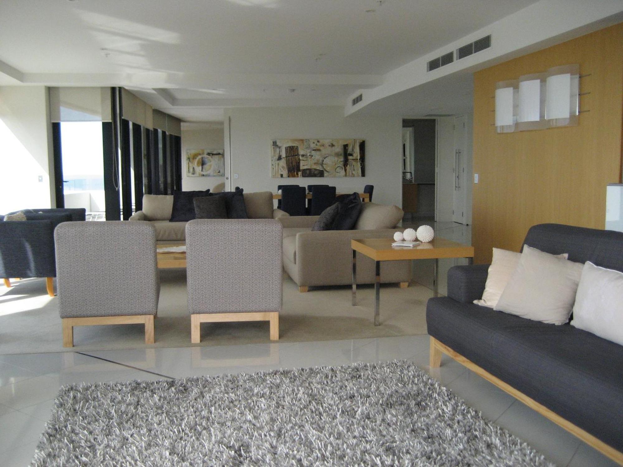Aria Aparthotel